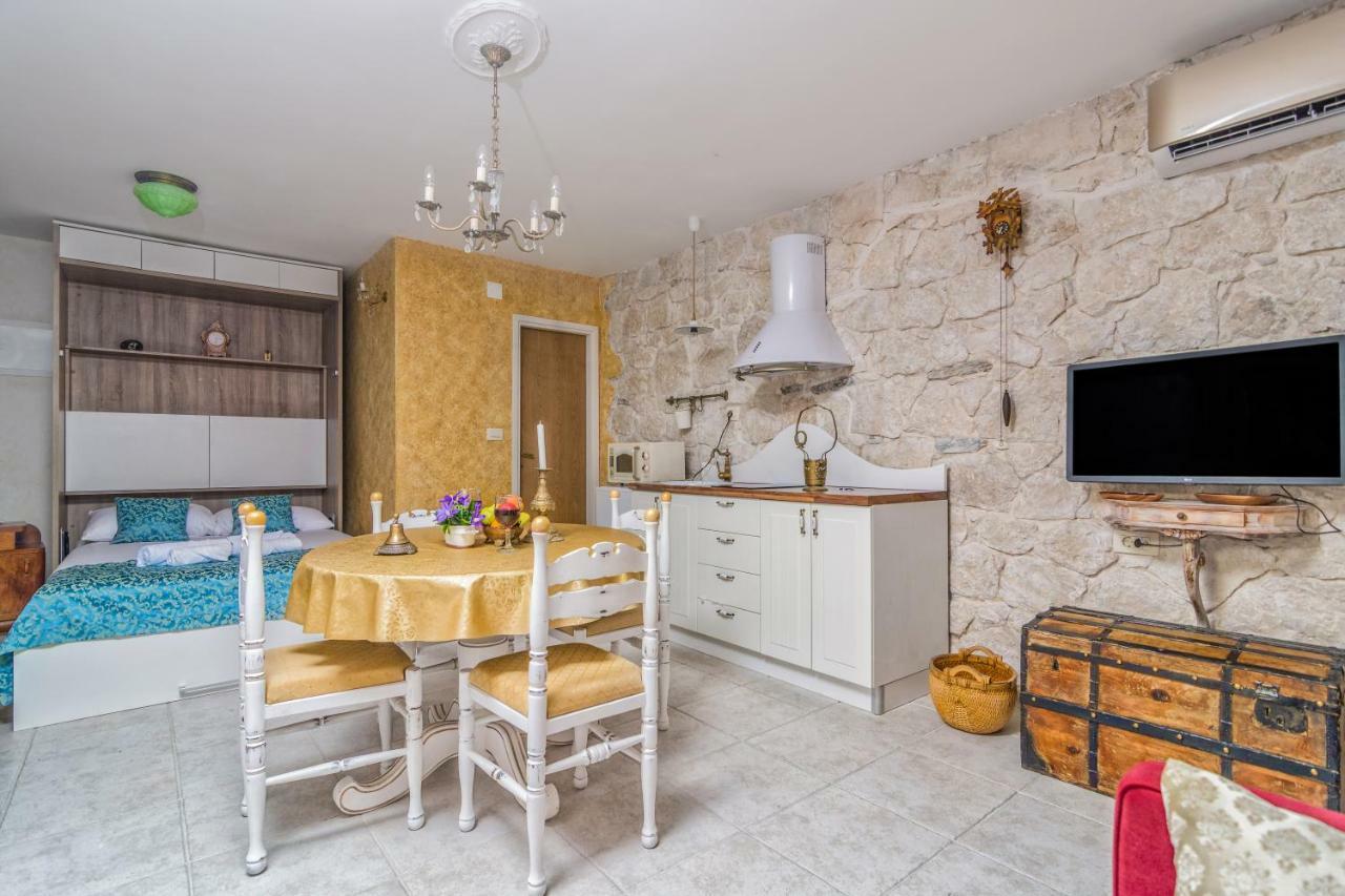 Small House Podgrade Экстерьер фото