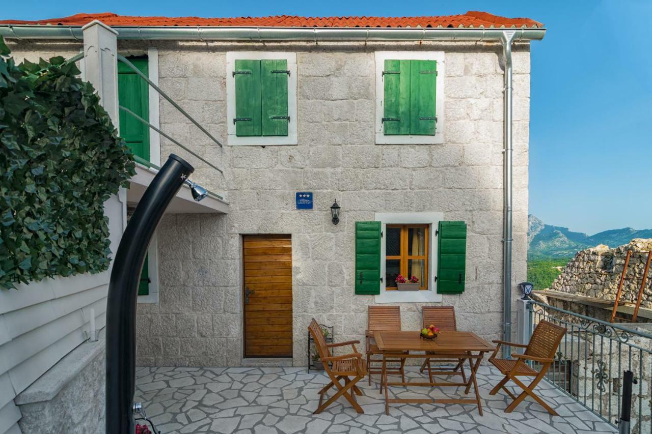 Small House Podgrade Экстерьер фото
